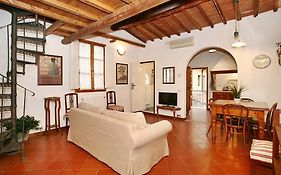 Zannoni Apartment